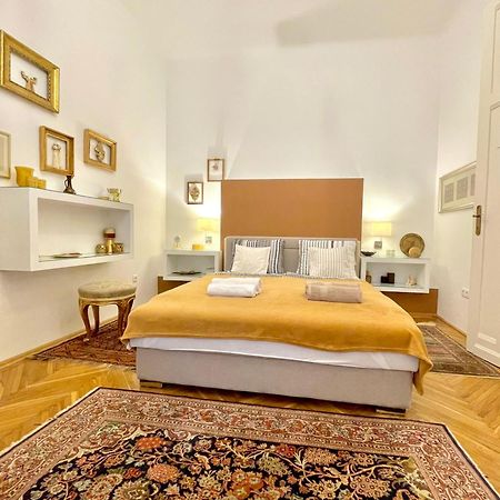Gold Pearl Apartment 2 Rooms At St Stephen' S Basilica Budapeşte Dış mekan fotoğraf