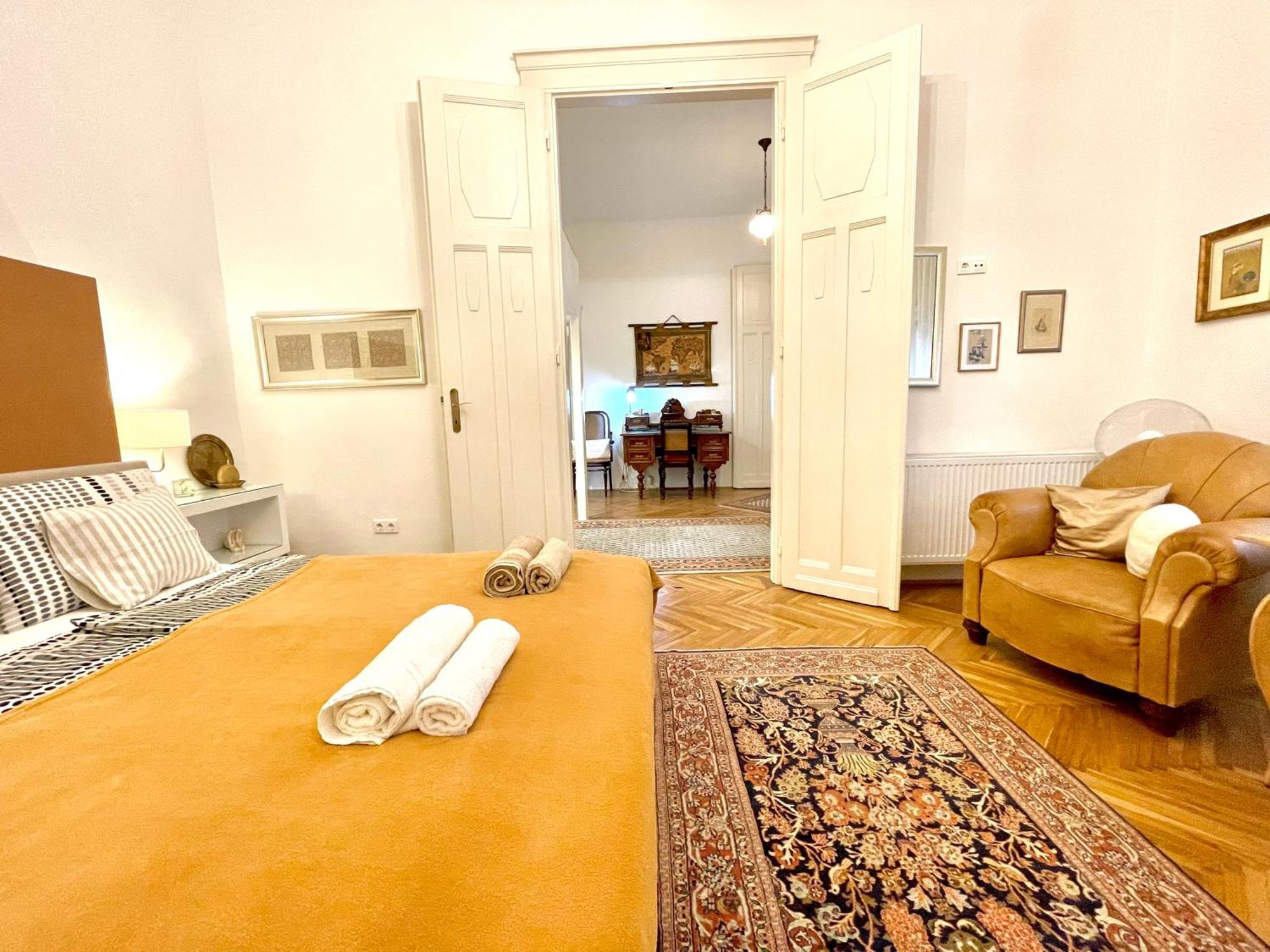 Gold Pearl Apartment 2 Rooms At St Stephen' S Basilica Budapeşte Dış mekan fotoğraf